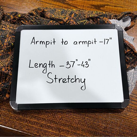 LuLaRoe Carly geometric print casual‎ high low loose fit short sleeve dress - Picture 7 of 11